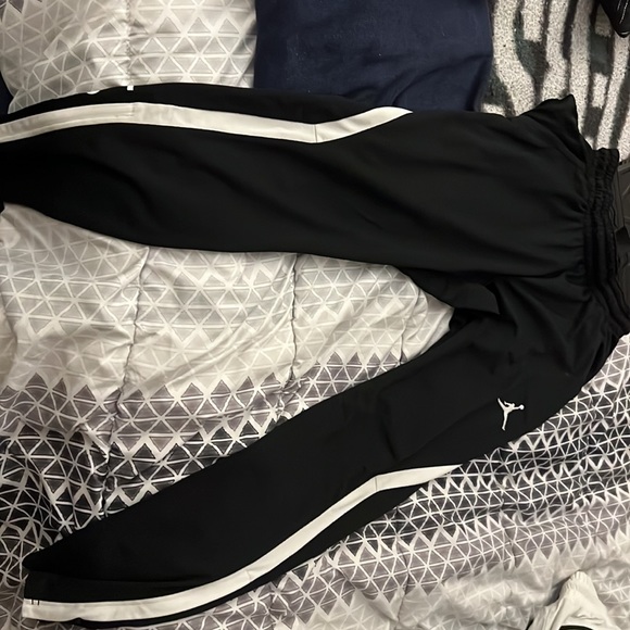 Sweat pants - Picture 2 of 2